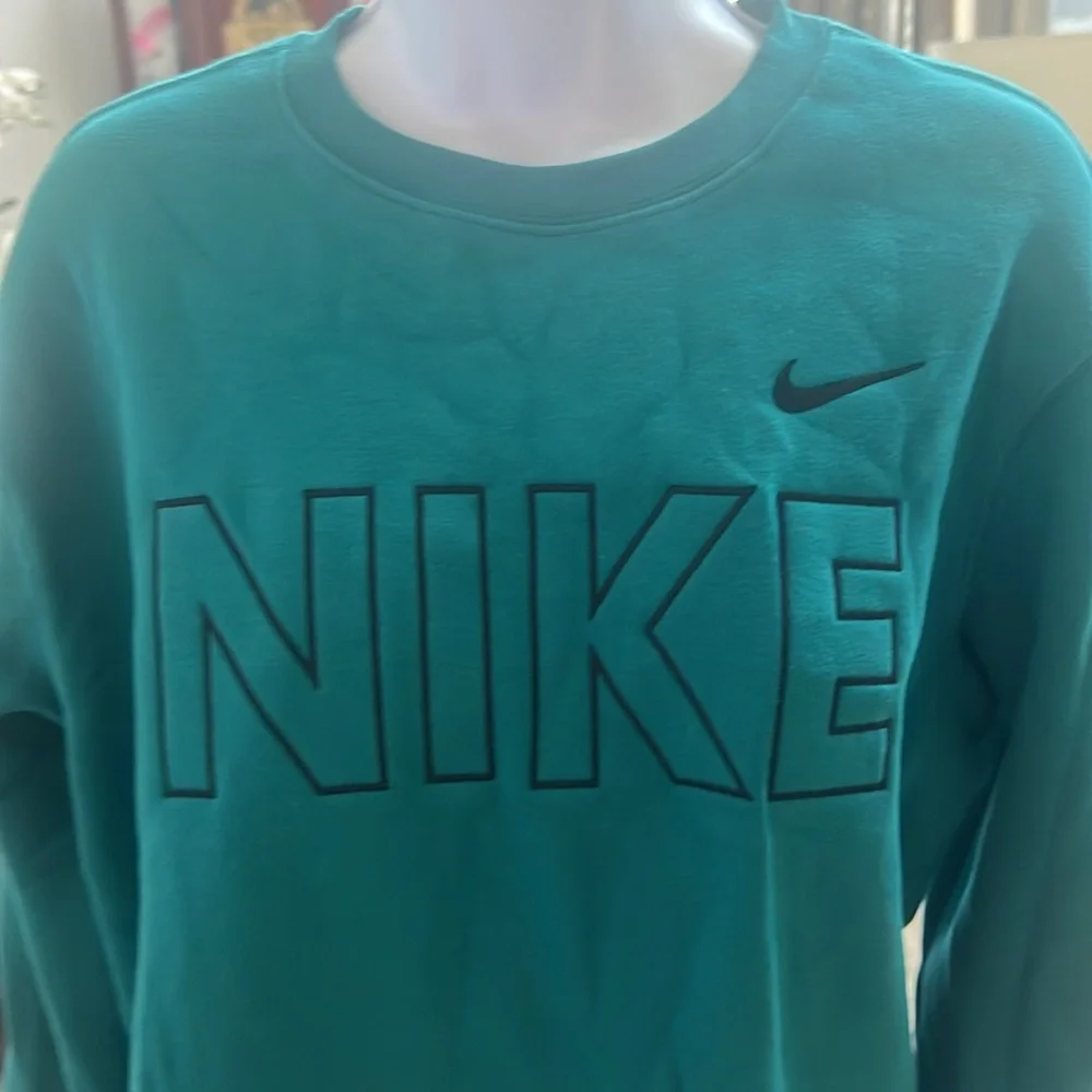 Nike classic Men's Teal Sweater - Picture 2 of 7